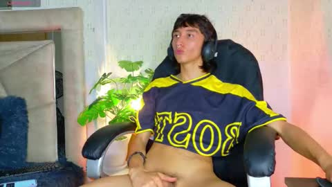 Snapshot of cody_bloom chatting on 10, 2, 2026 Lisandro T. online show from 10, 2, 2026