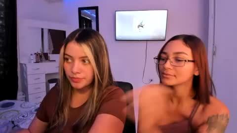 Asia y Samanta online show from 18, 6, 2026