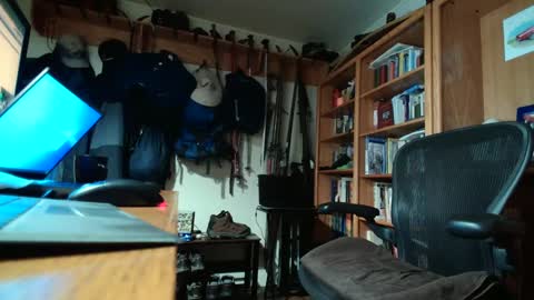 Snapshot of colchuck chatting on 12, 12, 2024 colchuck online show from 12, 12, 2024