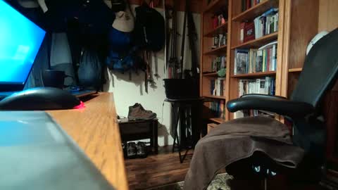 Snapshot of colchuck chatting on 8, 1, 2025 colchuck online show from 8, 1, 2025