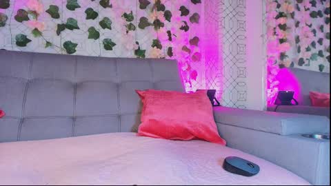 colett online show from 12, 9, 2025