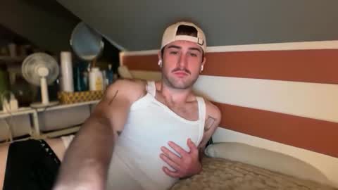 Snapshot of collegeboy417 chatting on 22, 12, 2025 collegeboy417 online show from 22, 12, 2025