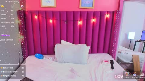  MEGAN  online show from 3, 1, 2025