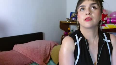 Snapshot of collette_beaufoy chatting on 15, 5, 2026 Collette online show from 15, 5, 2026