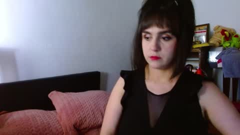 Snapshot of collette_beaufoy chatting on 18, 6, 2026 Collette online show from 18, 6, 2026