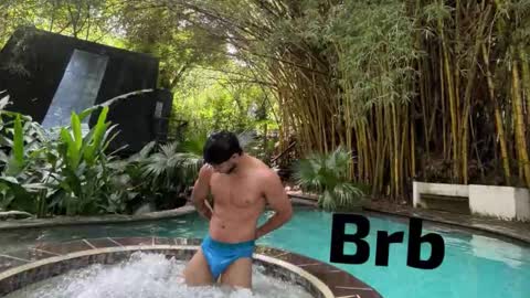 Snapshot of collins_emmett chatting on 17, 12, 2025 EMMETT COLLINS online show from 17, 12, 2025