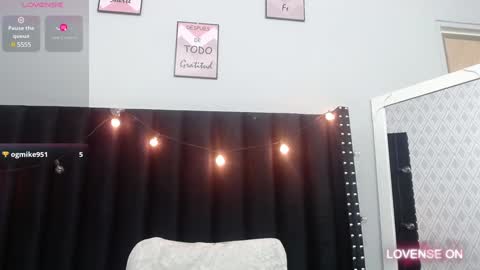 Snapshot of colombia_mommy_ chatting on 12, 12, 2024 GRETCHEN online show from 12, 12, 2024