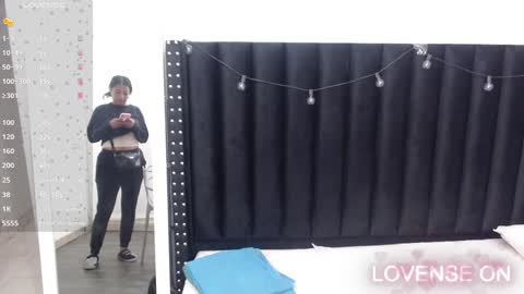 Snapshot of colombia_mommy_ chatting on 10, 1, 2025 GRETCHEN online show from 10, 1, 2025
