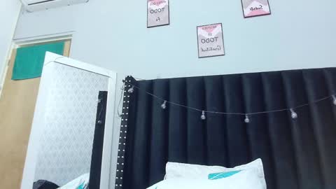 Snapshot of colombia_mommy_ chatting on 15, 2, 2025 GRETCHEN online show from 15, 2, 2025