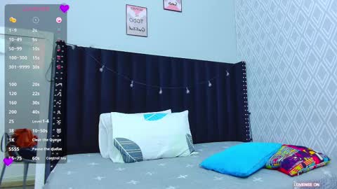 Snapshot of colombia_mommy_ chatting on 10, 3, 2025 GRETCHEN online show from 10, 3, 2025
