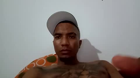 Snapshot of comoseria1927realg4life chatting on 21, 11, 2025 comoseria1927realg4life online show from 21, 11, 2025