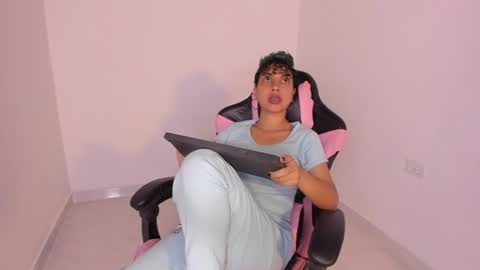 Snapshot of conejita_lis chatting on 4, 7, 2026 Conejita online show from 4, 7, 2026
