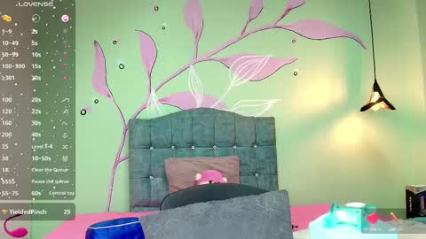 C O N N I E online show from 11, 3, 2025