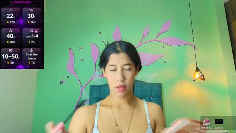 C O N N I E online show from 21, 11, 2025