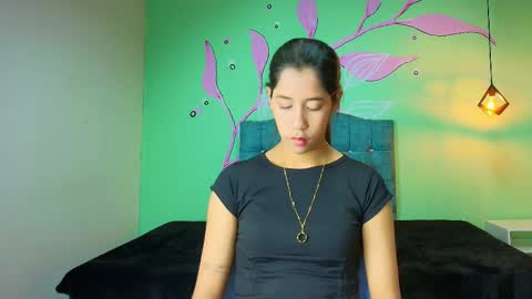 C O N N I E online show from 25, 11, 2025