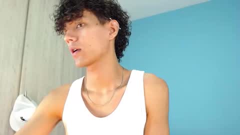 Snapshot of connor_garrett chatting on 17, 12, 2025 Connor online show from 17, 12, 2025