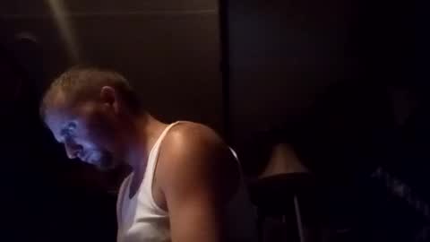 connorrussell2011 online show from 12, 3, 2025