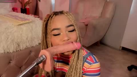 Snapshot of conny_curly chatting on 19, 2, 2025 Conny online show from 19, 2, 2025