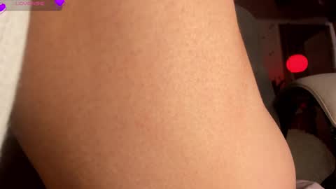 Snapshot of conny_curly chatting on 5, 3, 2025 Conny online show from 5, 3, 2025