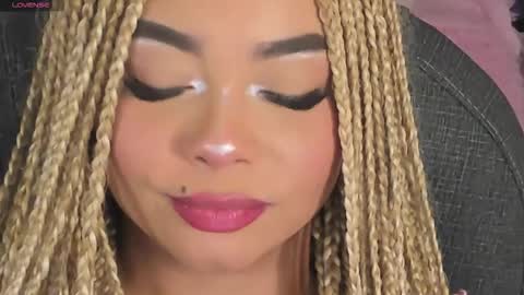 Snapshot of conny_curly chatting on 14, 10, 2025 Conny online show from 14, 10, 2025