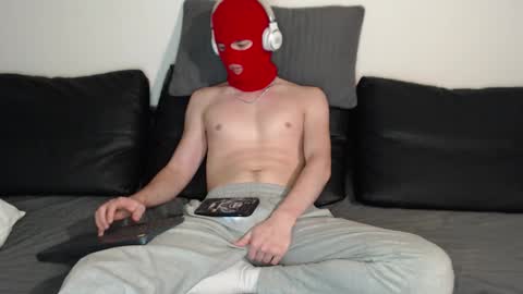 Snapshot of conor_and_chester chatting on 27, 9, 2025 Conor and Chester online show from 27, 9, 2025