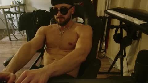 Snapshot of cookiewaves chatting on 17, 11, 2025 Stachu Jones online show from 17, 11, 2025