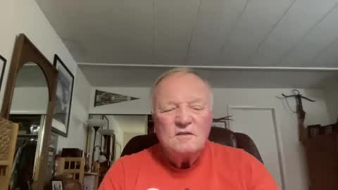 Snapshot of cookoosnest chatting on 7, 10, 2025 cookoosnest online show from 7, 10, 2025