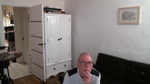 Cool online show from 10, 5, 2026