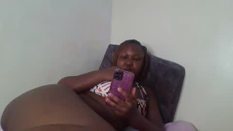 coolgirl001 online show from 19, 11, 2025