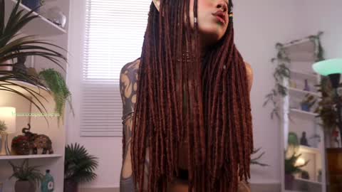 Snapshot of cooper_reds chatting on 21, 12, 2024 ROSELL 3 online show from 21, 12, 2024