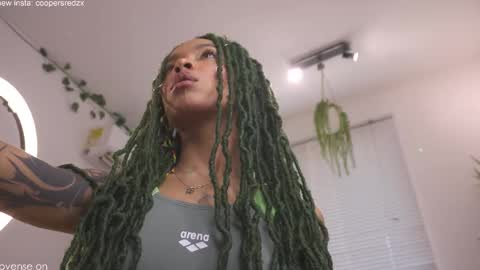 Snapshot of cooper_reds chatting on 21, 9, 2025 ROSELL 3 online show from 21, 9, 2025