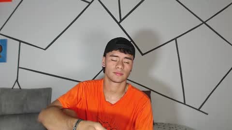 Snapshot of cooper_shiro chatting on 15, 12, 2025 shiro online show from 15, 12, 2025