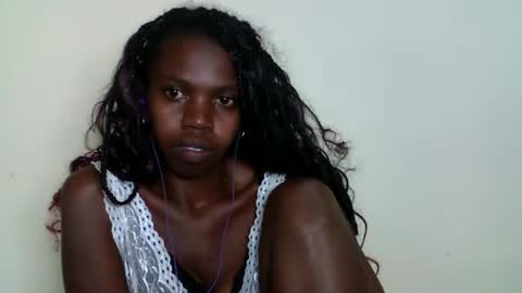 coquine_lara online show from 26, 4, 2026