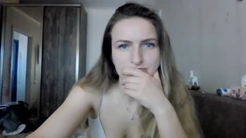 Snapshot of cora_fora chatting on 11, 3, 2026 cora_fora online show from 11, 3, 2026