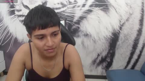 Snapshot of cora_gunn chatting on 28, 1, 2025 Cora online show from 28, 1, 2025