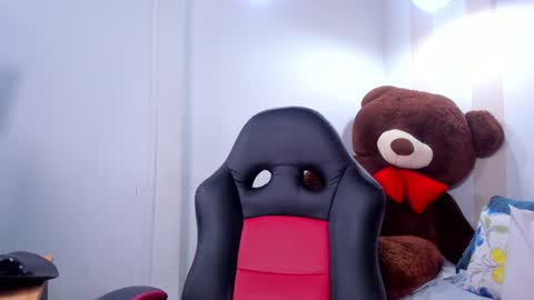 Snapshot of coral_taylorr chatting on 21, 12, 2024 Coral online show from 21, 12, 2024