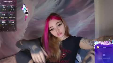 coralie20 online show from 4, 3, 2025