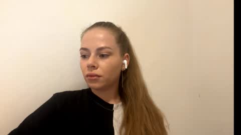 corinnachancy online show from 19, 12, 2025