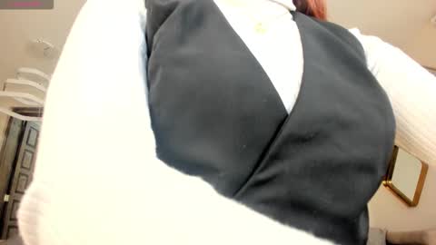 Corinne Russo online show from 22, 9, 2025