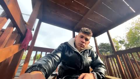 Snapshot of coronelking chatting on 4, 1, 2025 coronelking online show from 4, 1, 2025