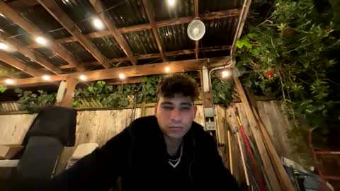 Snapshot of coronelking chatting on 25, 11, 2025 coronelking online show from 25, 11, 2025