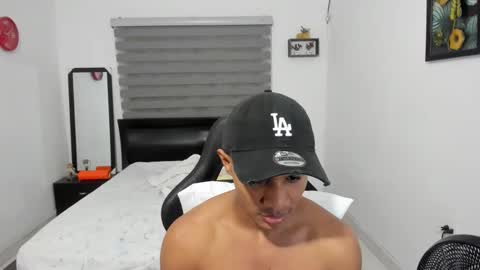 Ethan  online show from 26, 11, 2025