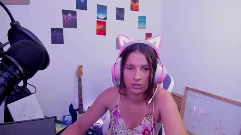 Snapshot of cositarika__ chatting on 3, 2, 2026 Lunita online show from 3, 2, 2026