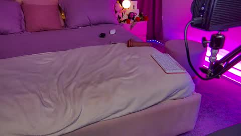 Sia online show from 21, 2, 2025