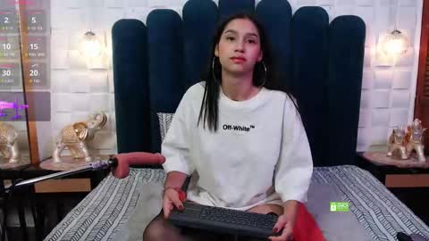 Snapshot of cosmiccandyx chatting on 11, 9, 2025 Cosmic online show from 11, 9, 2025