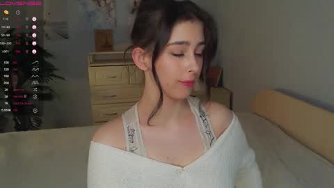 Luna online show from 4, 12, 2025