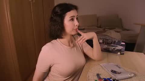 Snapshot of cosmos_baby chatting on 22, 6, 2026 Luna online show from 22, 6, 2026