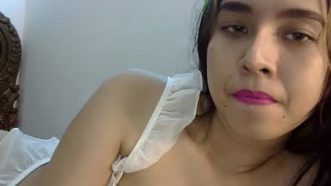 Liz Gwyneth Charlota online show from 23, 2, 2025