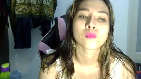 Liz Gwyneth Charlota online show from 25, 2, 2025