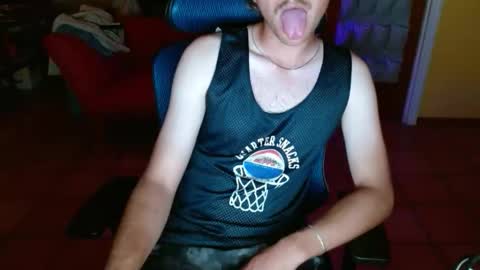 Snapshot of couldbesleeping chatting on 8, 11, 2025 couldbe online show from 8, 11, 2025